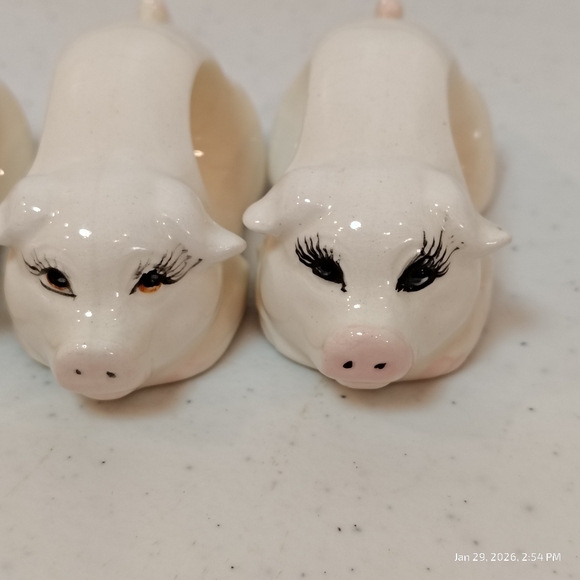 Ceramic Pig Napkin Ring Holders Set of 4 Country House Cottage Vintage WHITE - Picture 2 of 6